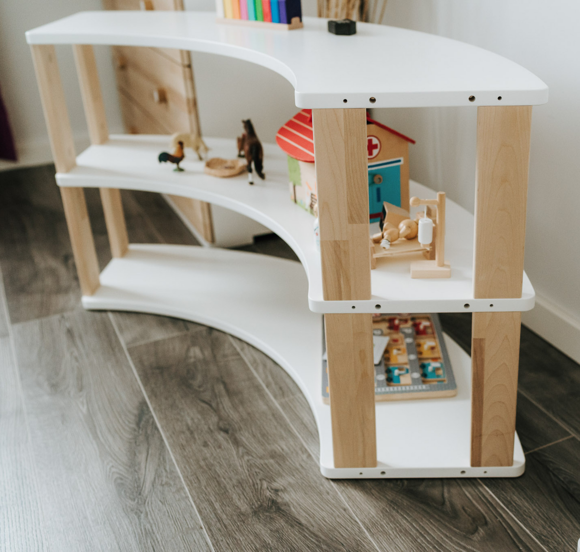 Modular Montessori Shelf Arc for Kids Toy Storage Nursery Shelves