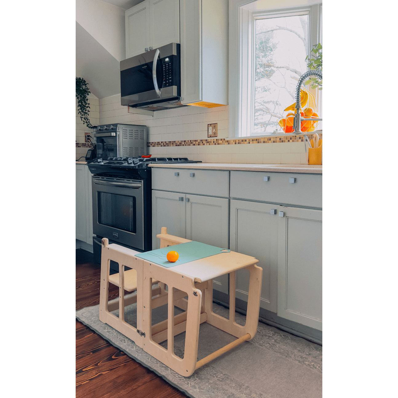 2 in 1: Montessori Toddler Tower & Toddler Desk - The Nurturing Nook