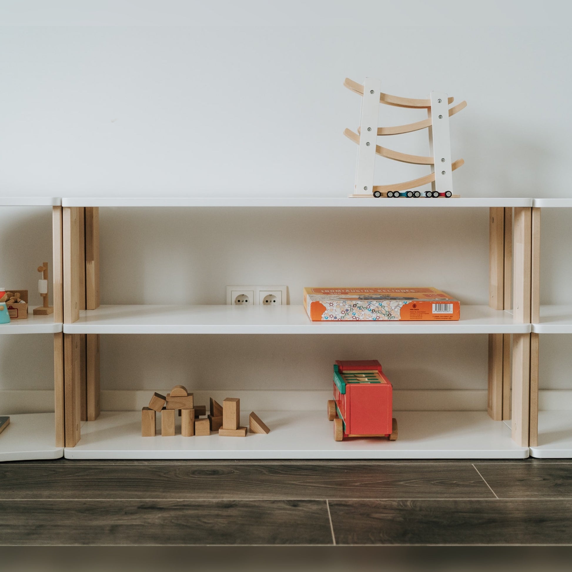 Modular Montessori Shelf for Kids - STRAIGHT | Toy Storage Nursery Shelves - The Nurturing Nook